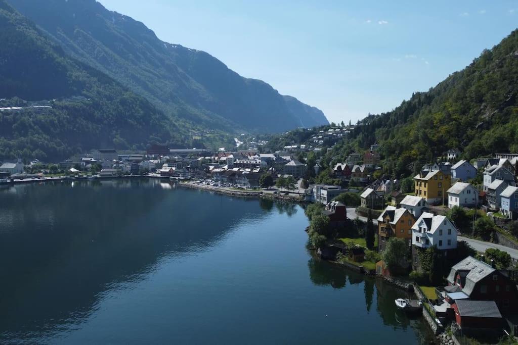 奥达Fjordside Panorama House Trolltunga别墅 外观 照片