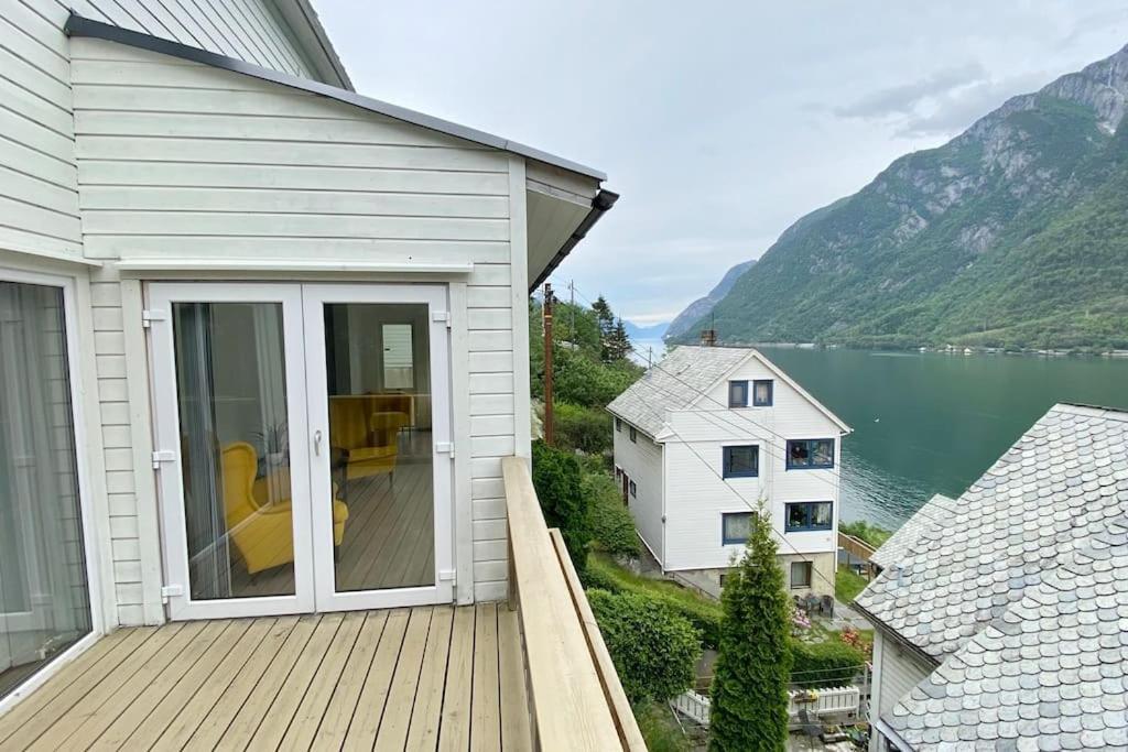奥达Fjordside Panorama House Trolltunga别墅 外观 照片